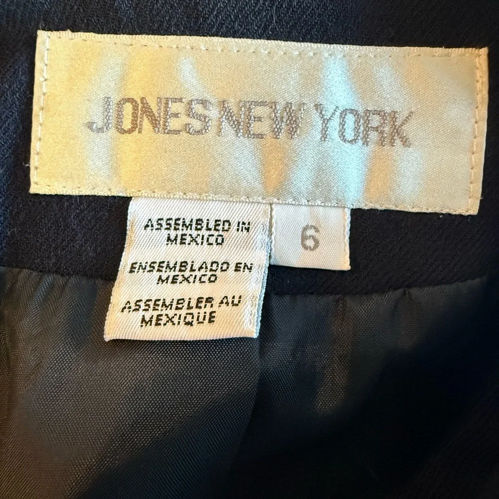 Vintage Jones New York. Wool Skirt Suit. Twilight Blue. Size 6.